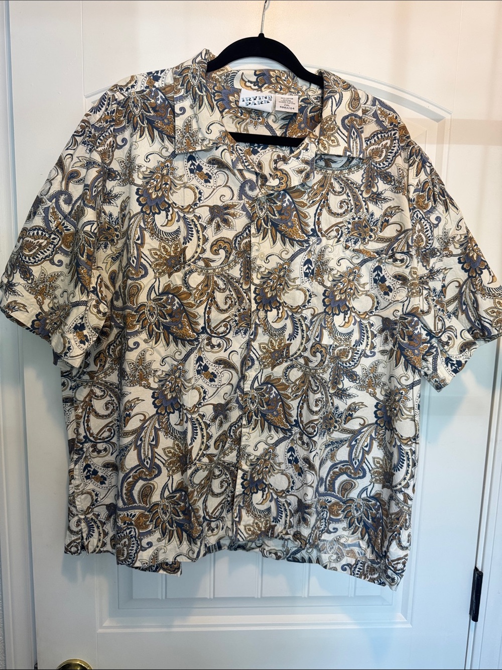 Men's Short Sleeve Paisley Button-Down Shirt - Cream, Blue & Brown